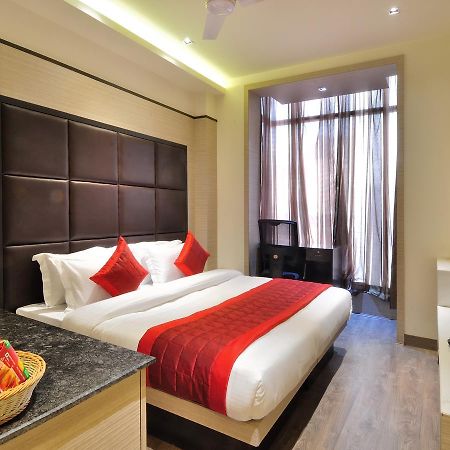 Hotel Royal Grand - Opposite Axis Bank East Patel Nagar Нью-Дели Экстерьер фото