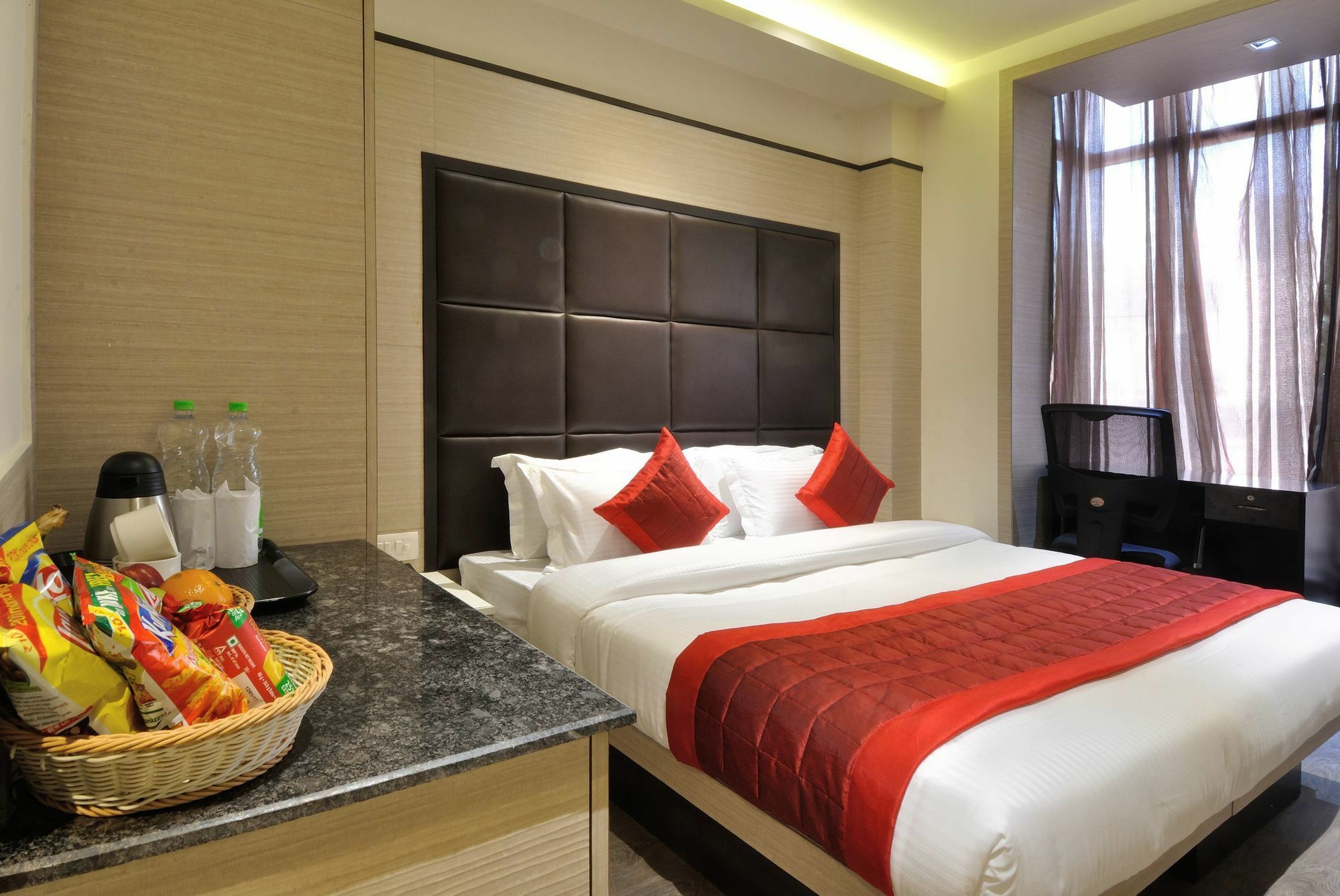 Hotel Royal Grand - Opposite Axis Bank East Patel Nagar Нью-Дели Экстерьер фото